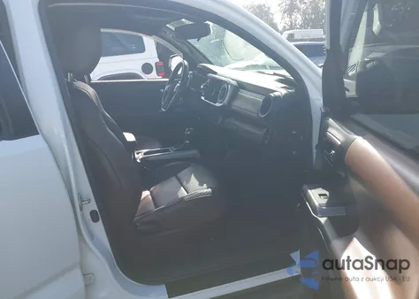 2017 Toyota Tacoma Limited z USA, uszkodzony, nr VIN 3TMEZ5CN9HM028310